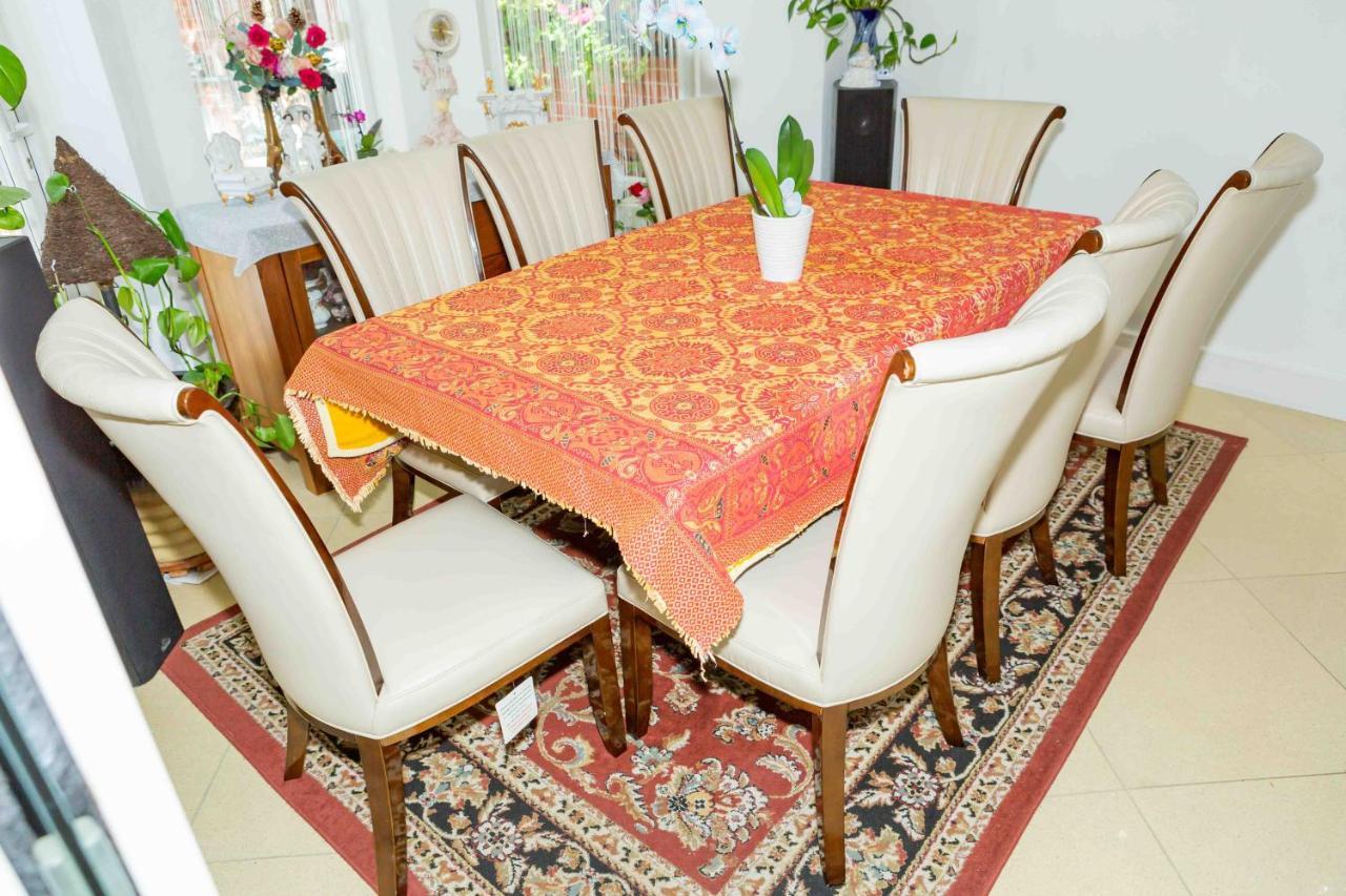 Benjamin Guest House Yiewsley المظهر الخارجي الصورة