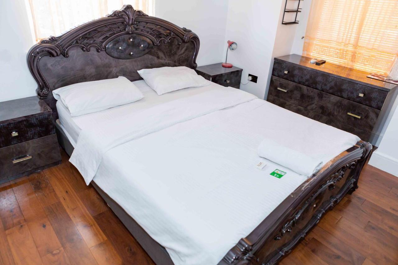 Benjamin Guest House Yiewsley المظهر الخارجي الصورة