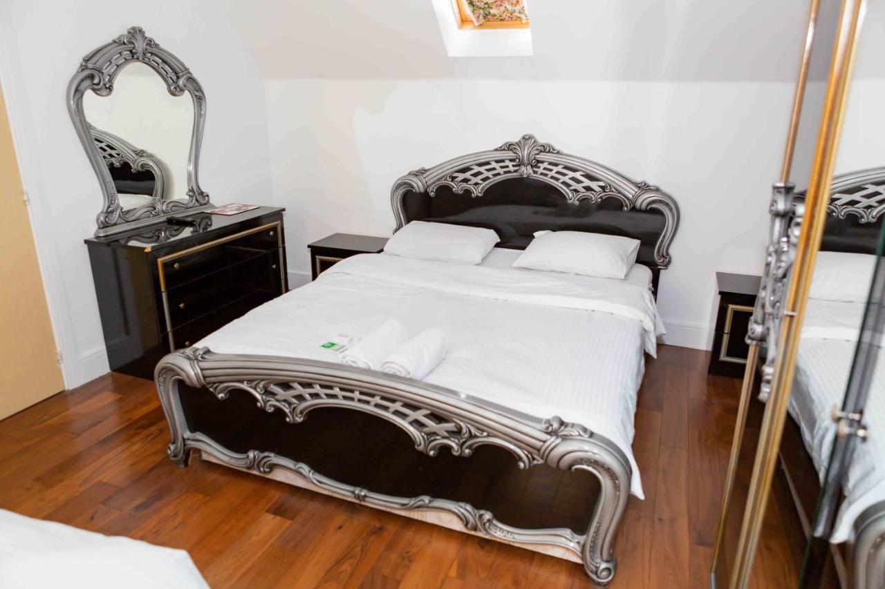 Benjamin Guest House Yiewsley المظهر الخارجي الصورة